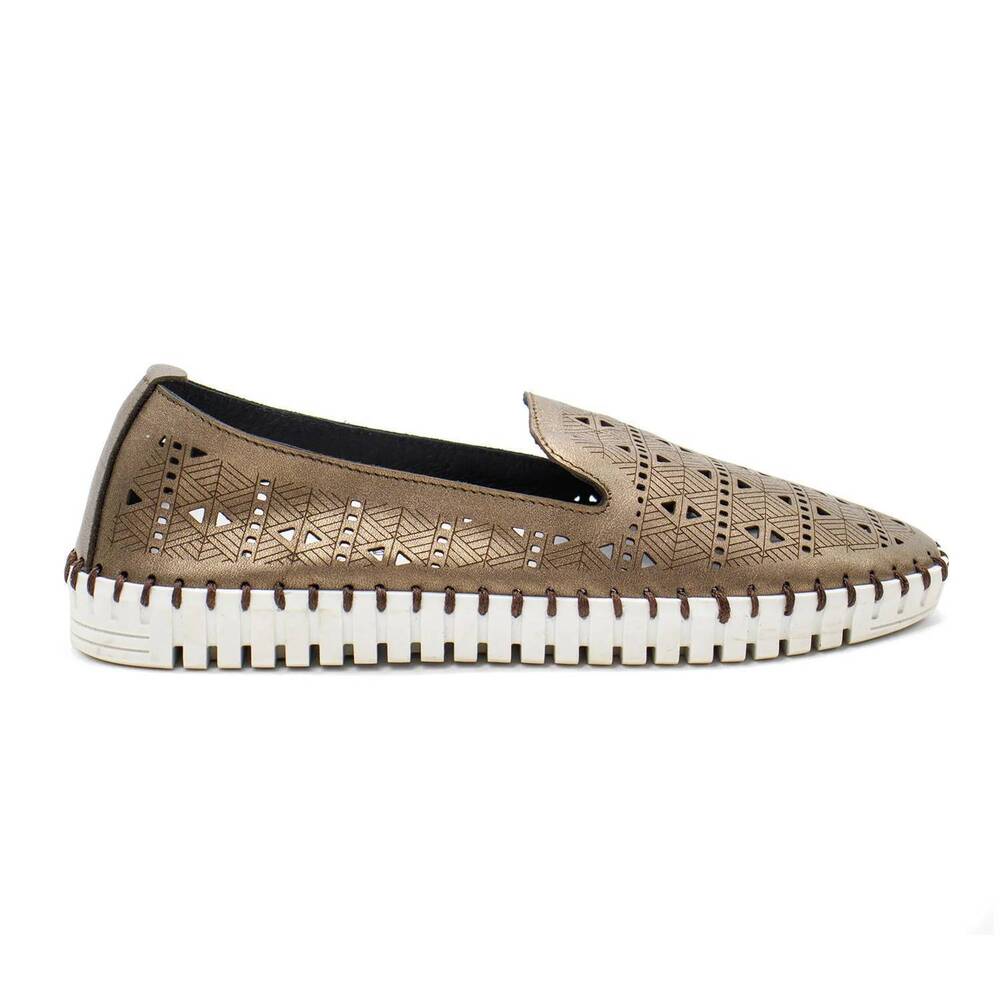 NEW ERIC MICHAEL women's maria slip on loafers in pewter metallic